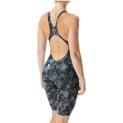 TYR Women’s Avictor Supernova | Open Back | Black Grey